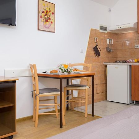 Ruhig Gelegene Ferienwohnung 7 Štinjan Extérieur photo